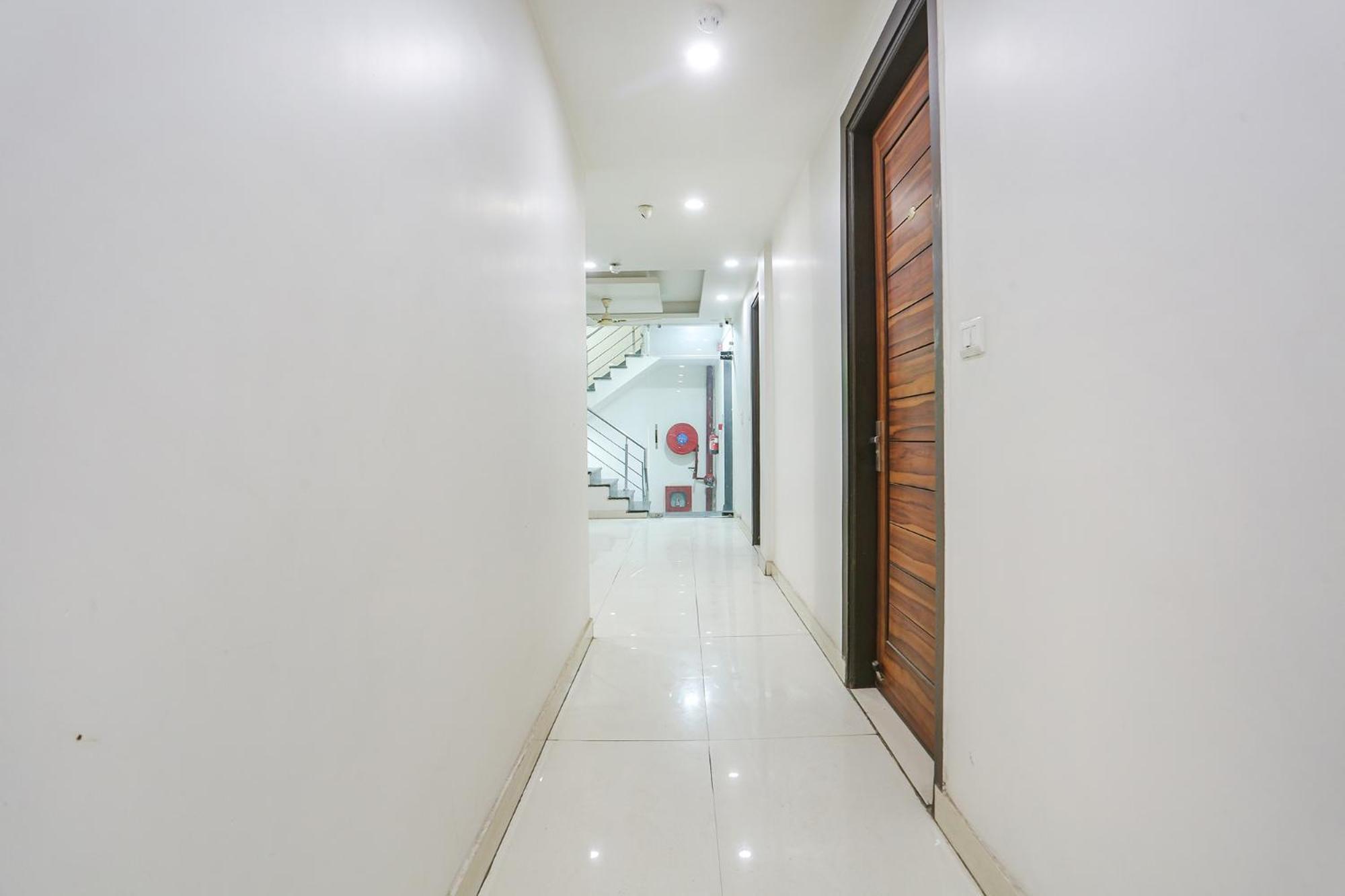 Fabhotel Gold Inn Janakpuri Deli Exterior foto