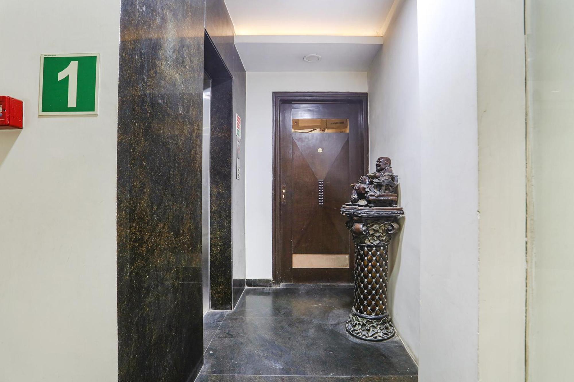 Fabhotel Gold Inn Janakpuri Deli Exterior foto